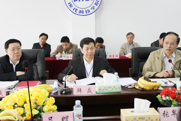 省学位办专家组对我院申请列为学士学位授予单位及授予专业进行评审 省学位办专家组对我院申请列为学士学位授予单位及授予专业进行评审