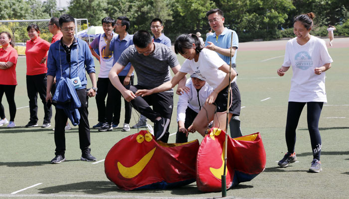 我院教职工代表团在校2019年教职工运动会中再创佳绩 我院教职工代表团在校2019年教职工运动会中再创佳绩