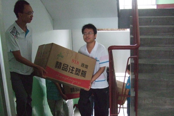 【2011迎新】我院公寓部迎新物资准备工作全部就绪 【2011迎新】我院公寓部迎新物资准备工作全部就绪